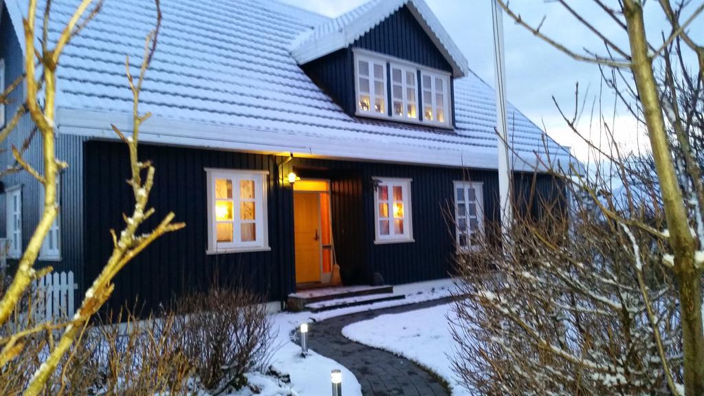 Guesthouse Heba Stokkseyri Buitenkant foto