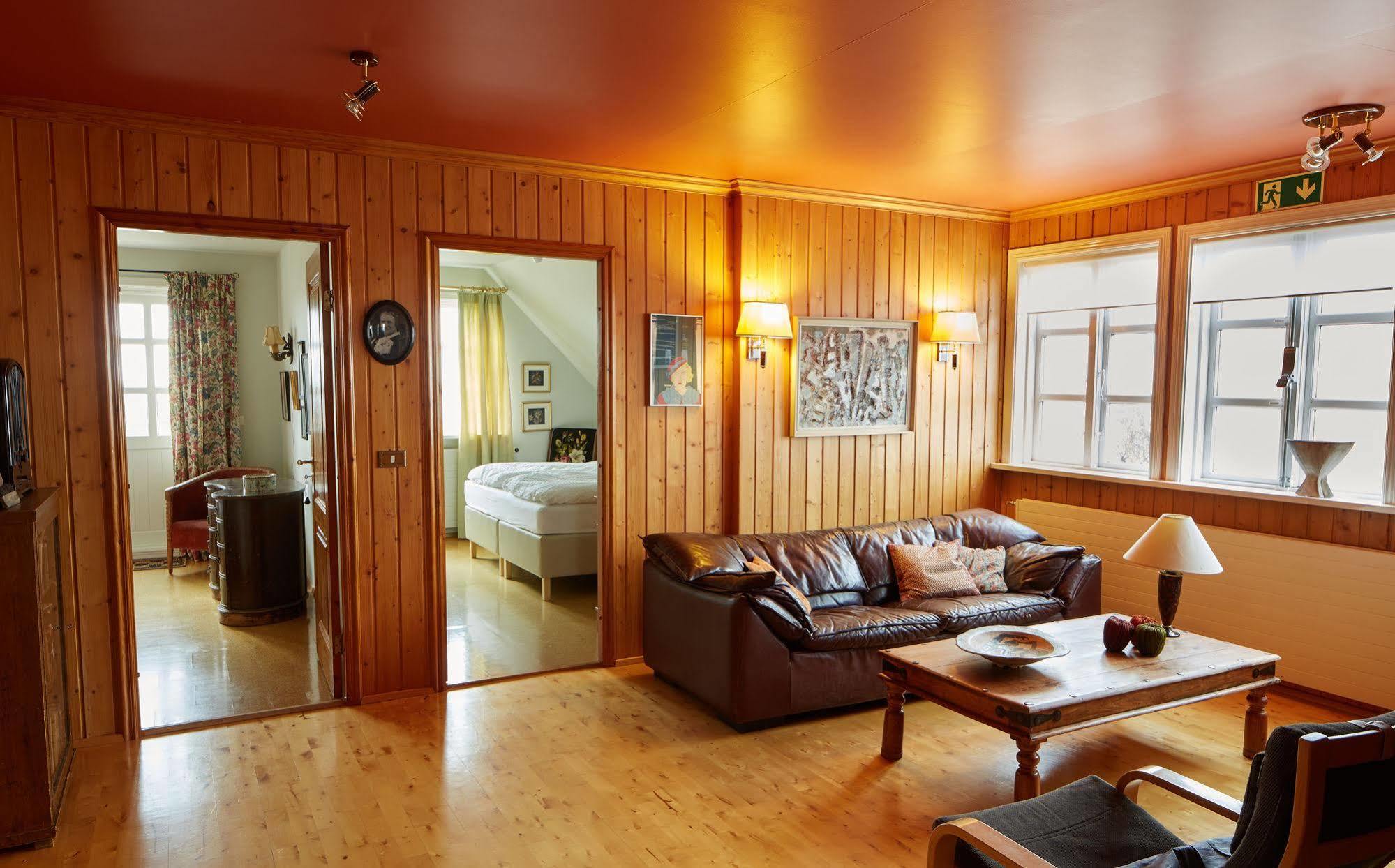 Guesthouse Heba Stokkseyri Buitenkant foto