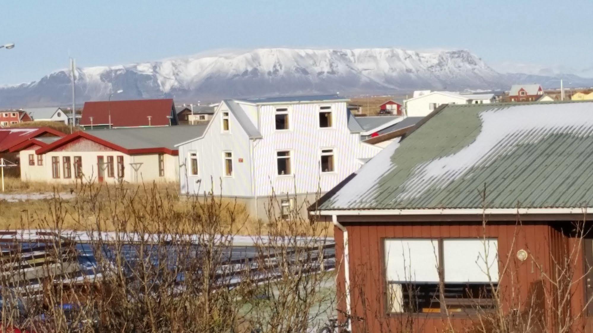 Guesthouse Heba Stokkseyri Buitenkant foto