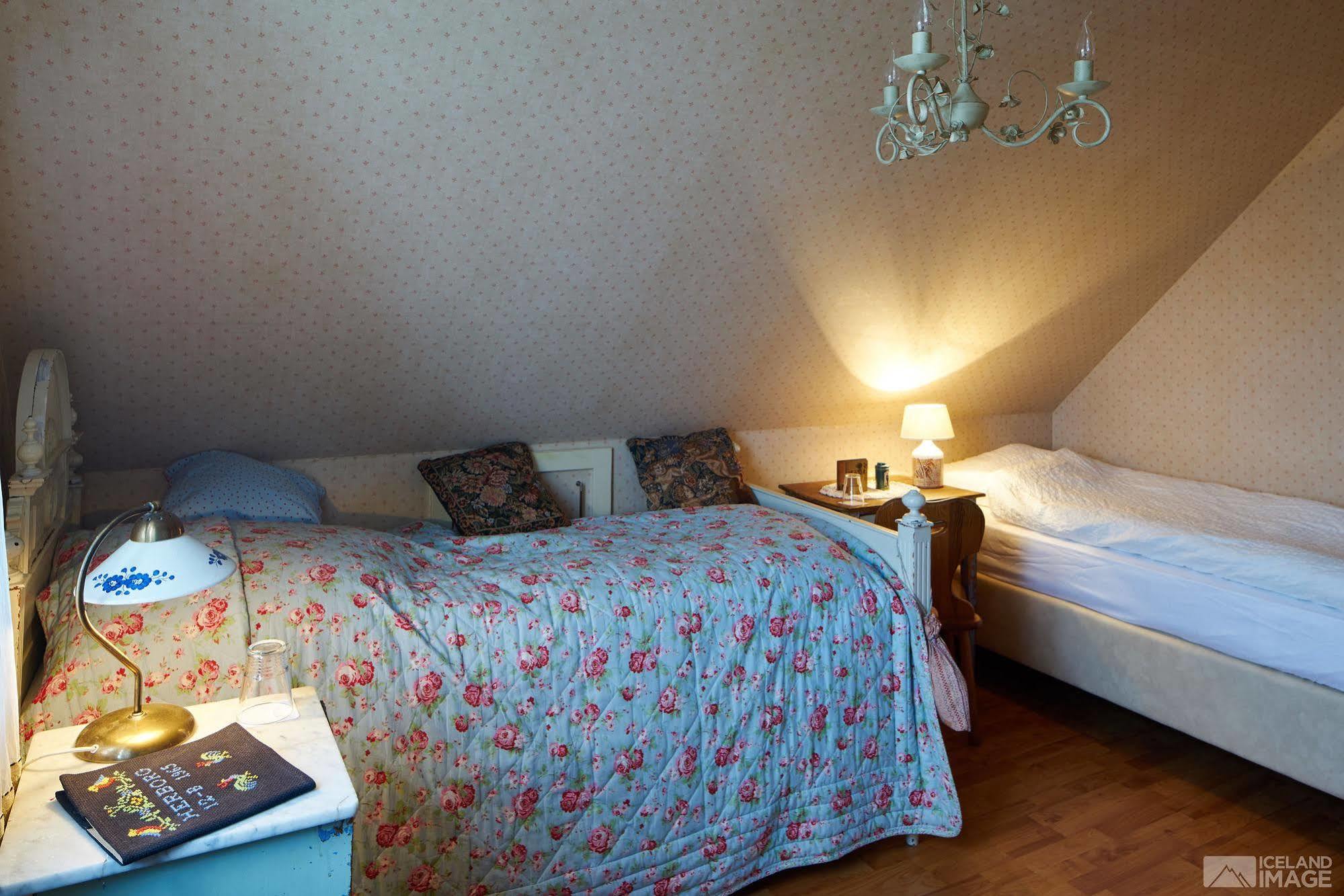 Guesthouse Heba Stokkseyri Buitenkant foto